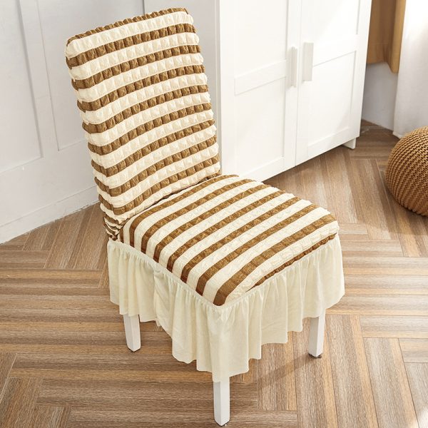 Forro de silla con faldon burbuja rayada
